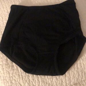 Conni Pee Panties!